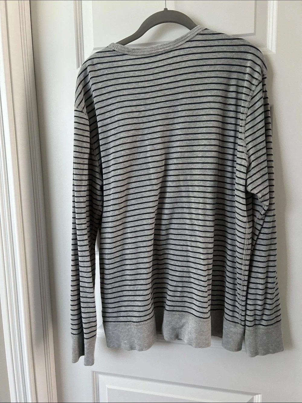 J.crew men’s size L Light Gray and Navy Striped Long Sleeve Crewneck Top